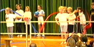 Gymnastik mit dem Band